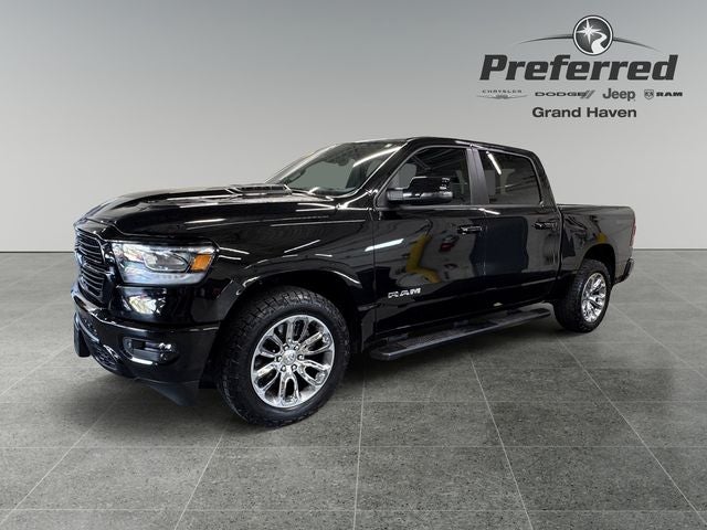 2023 RAM 1500 Laramie Crew Cab 4x4 5'7' Box