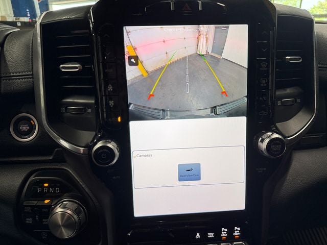 2023 RAM 1500 Laramie Crew Cab 4x4 5'7' Box