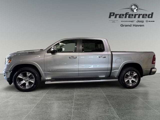2019 RAM 1500 Laramie Crew Cab 4x4 5'7' Box