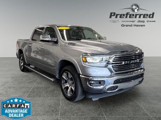 2019 RAM 1500 Laramie Crew Cab 4x4 5'7' Box