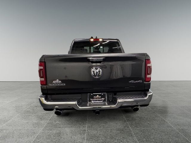 2022 RAM 1500 Laramie Crew Cab 4x4 5'7' Box
