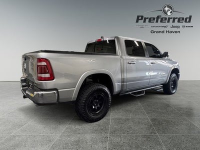 2020 RAM 1500 Laramie Crew Cab 4x4 5'7' Box