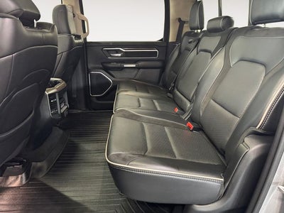 2020 RAM 1500 Laramie Crew Cab 4x4 5'7' Box