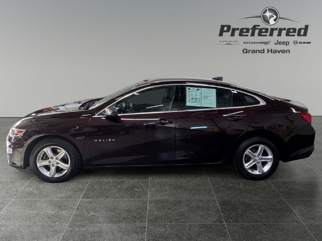 2021 Chevrolet Malibu FWD 1FL