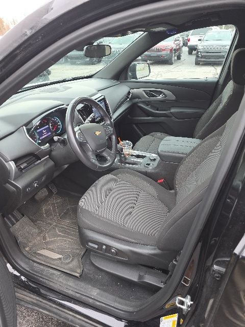 2022 Chevrolet Traverse AWD LT Cloth