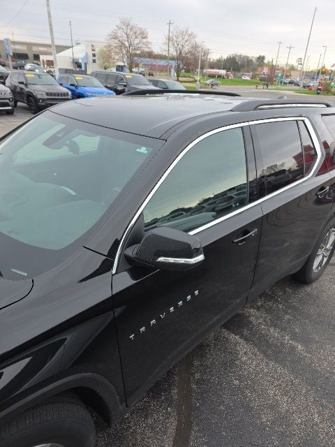 2022 Chevrolet Traverse AWD LT Cloth