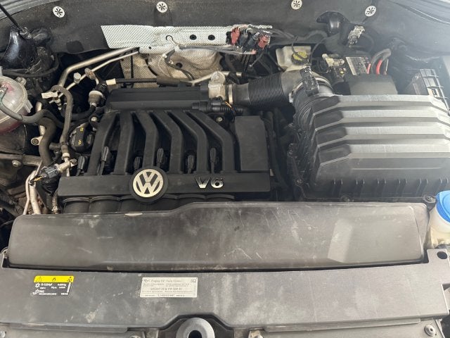 2021 Volkswagen Atlas 3.6L V6 SE w/Technology R-Line