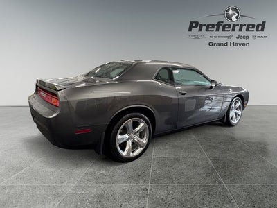2014 Dodge Challenger SXT Plus