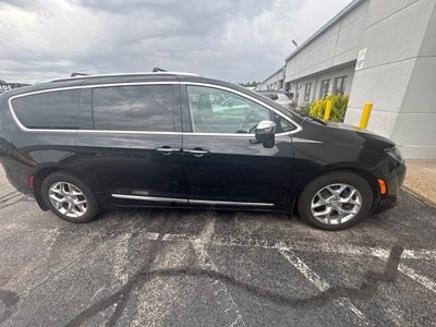 2019 Chrysler Pacifica Limited