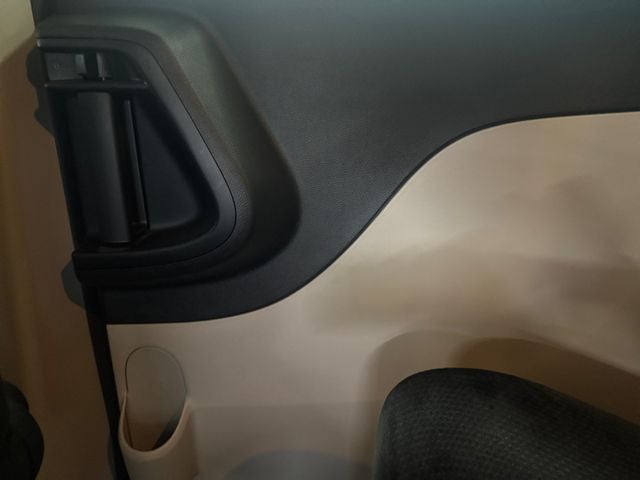 2017 Dodge Grand Caravan SE 3.6 Liter V6 7 Passenger 3rd row Seating