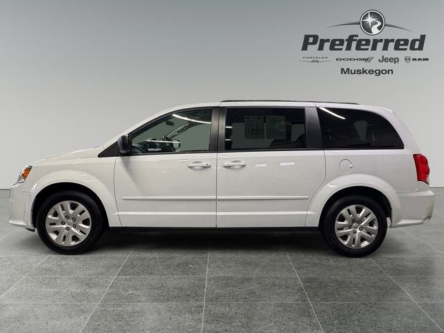 2017 Dodge Grand Caravan SE 3.6 Liter V6 7 Passenger 3rd row Seating