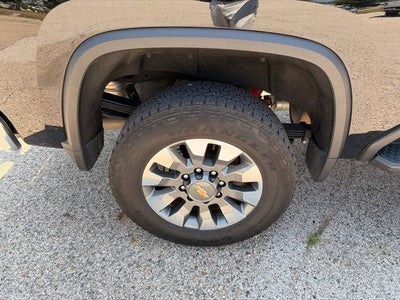 2025 Chevrolet Silverado 2500HD 4WD Crew Cab Standard Bed LT