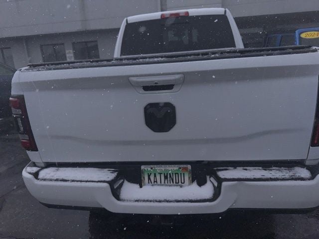 2022 RAM 2500 Laramie Crew Cab 4x4 6'4' Box