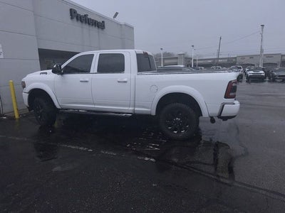 2022 RAM 2500 Laramie Crew Cab 4x4 6'4' Box