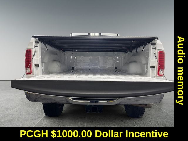 2018 RAM 2500 Laramie Crew Cab 4x4 6'4' Box