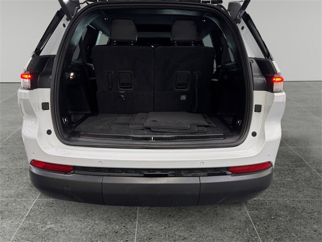 2022 Jeep Grand Cherokee L Altitude 4x4