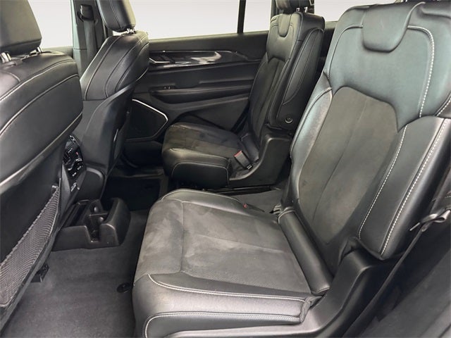 2022 Jeep Grand Cherokee L Altitude 4x4