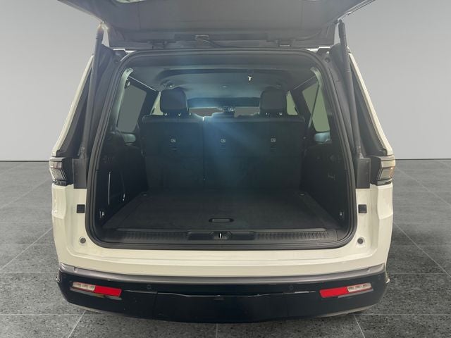 2026 Jeep Grand Wagoneer L Limited Altitude 4x4