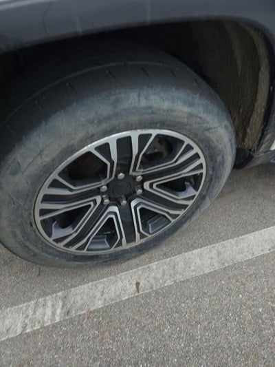 2022 Jeep Wagoneer Series III 5.7 Liter 4WD