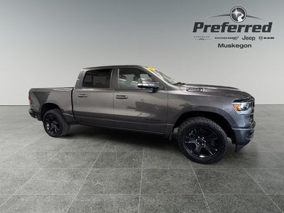 2020 RAM 1500 Big Horn Crew Cab 4x4 5'7' Box
