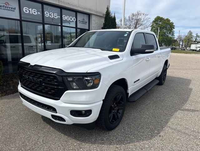 2022 RAM 1500 Big Horn Crew Cab 4x4 5'7' Box