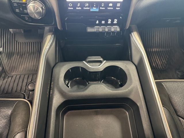 2022 RAM 1500 Laramie Crew Cab 4x4 5'7' Box