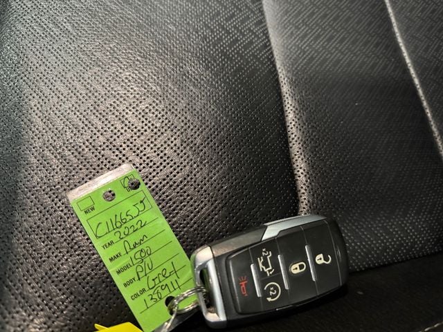 2022 RAM 1500 Laramie Crew Cab 4x4 5'7' Box