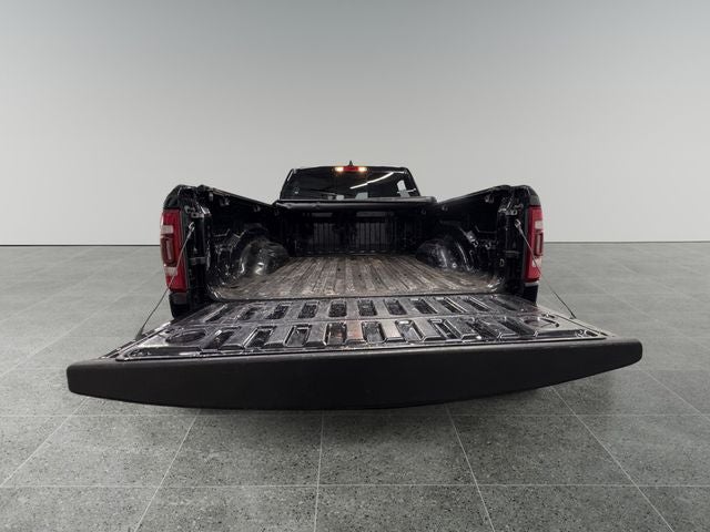 2022 RAM 1500 Laramie Crew Cab 4x4 5'7' Box