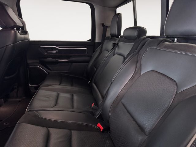 2022 RAM 1500 Laramie Crew Cab 4x4 5'7' Box