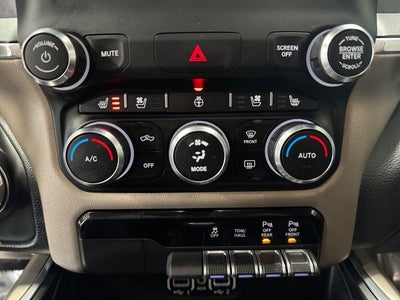 2022 RAM 1500 Laramie Crew Cab 4x4 5'7' Box