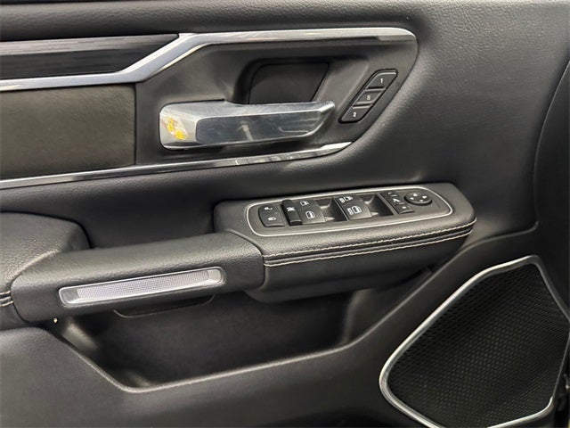 2023 RAM 1500 Laramie Crew Cab 4x4 5'7' Box