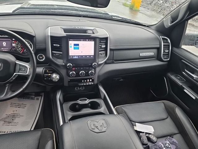2022 RAM 1500 Laramie Crew Cab 4x4 5'7' Box