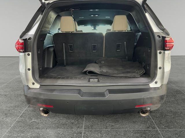 2022 Chevrolet Traverse AWD LT Cloth