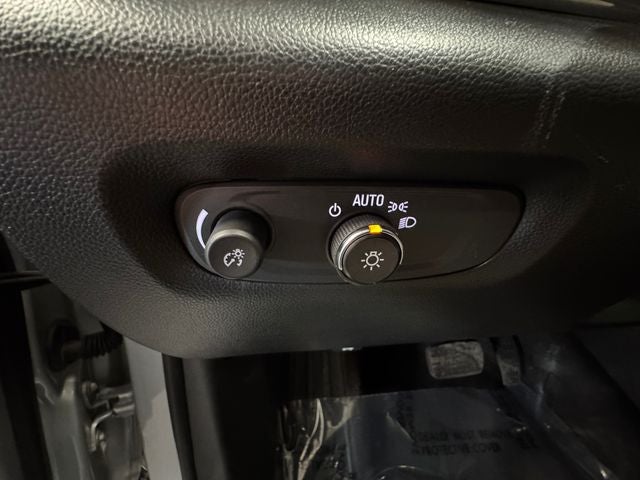 2022 Chevrolet Traverse AWD LT Cloth