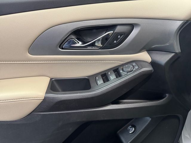 2022 Chevrolet Traverse AWD LT Cloth