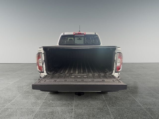 2022 GMC Canyon 4WD Crew Cab Short Box AT4 - Cloth