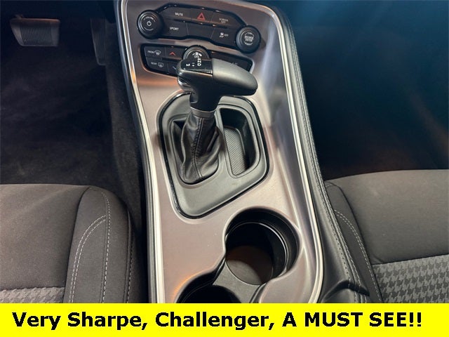 2022 Dodge Challenger SXT