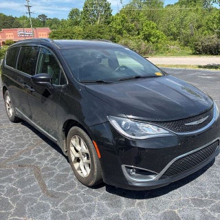 2020 Chrysler Pacifica Touring L 3.6 Liter V6 7 Passenger 3rd Row Seating