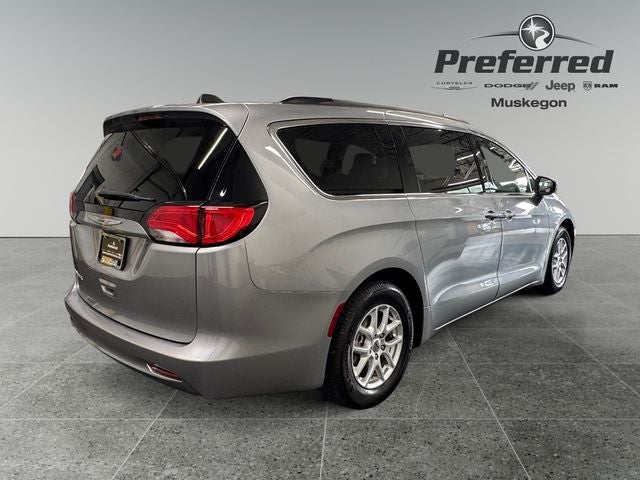 2021 Chrysler Voyager LXI