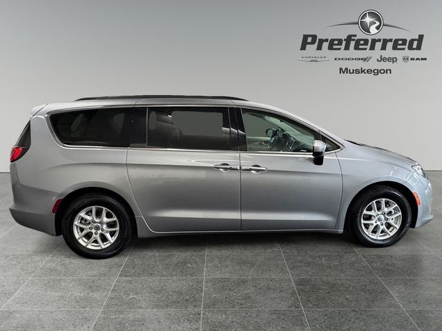 2021 Chrysler Voyager LXI