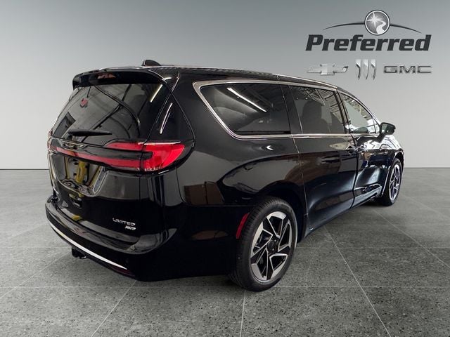 2027 Chrysler Pacifica Limited