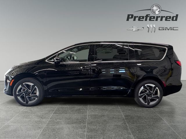 2027 Chrysler Pacifica Limited