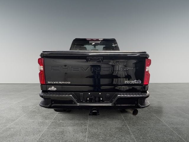 2022 Chevrolet Silverado 2500HD 4WD Crew Cab Standard Bed High Country