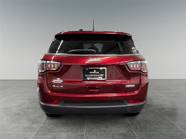 2022 Jeep Compass Latitude Lux 4x4