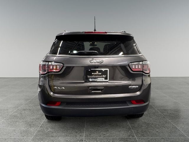 2023 Jeep Compass Latitude Lux FWD