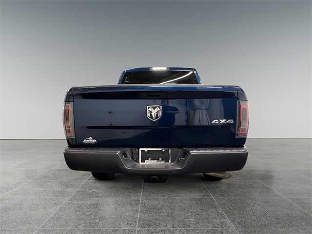 2020 RAM 1500 Classic Tradesman Crew Cab 4x4 5'7' Box