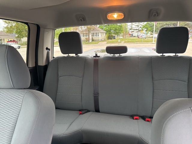 2017 RAM 2500 Tradesman Crew Cab 4x4 6'4' Box