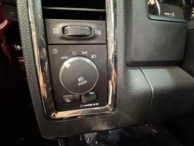 2018 RAM 2500 Laramie Crew Cab 4x4 6'4' Box