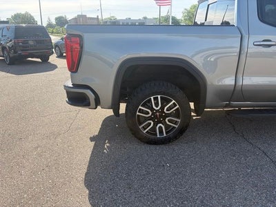 2023 GMC Sierra 1500 4WD Crew Cab Short Box AT4