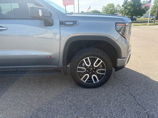 2023 GMC Sierra 1500 4WD Crew Cab Short Box AT4